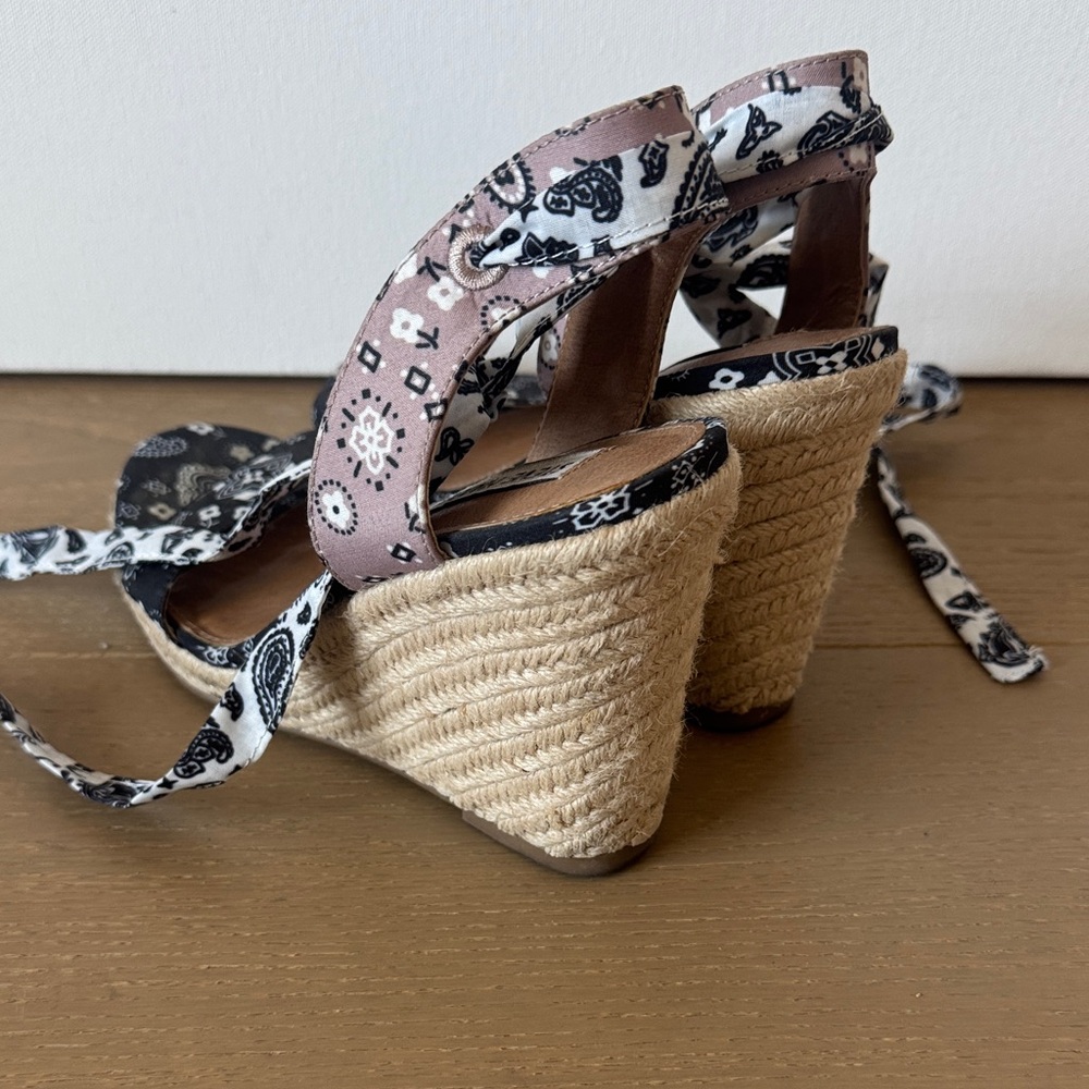 Steve Madden Black and White Patterned Espadrilles